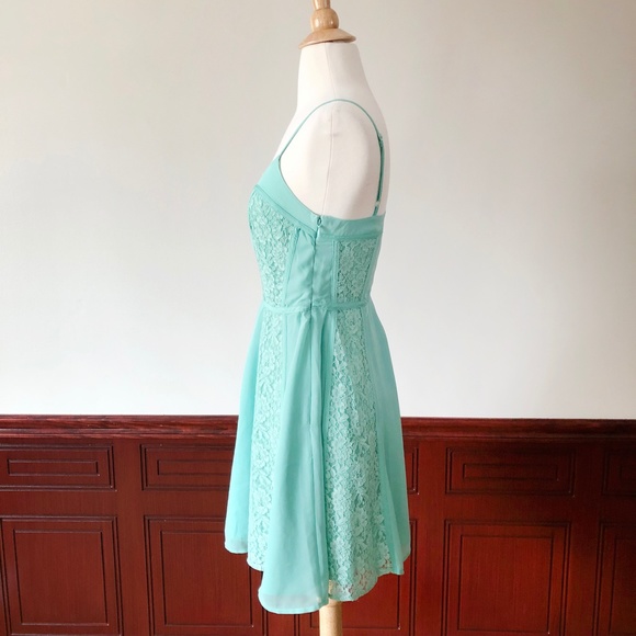 LC Lauren Conrad • Lace Chiffon Mini Dress - Picture 4 of 7
